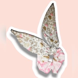 Scrunchie, chouchou, elastic hair